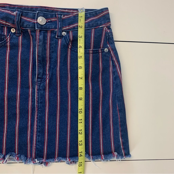 American Eagle Women’s High Rise Mini Striped Raw Hem Stretch Denim Skirt Size 0 - Picture 10 of 12